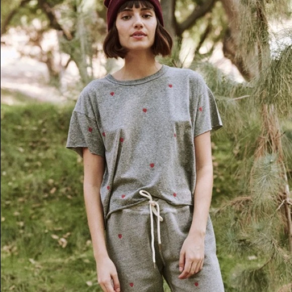 The GREAT. Crop tee with red hearts - Picture 1 of 2